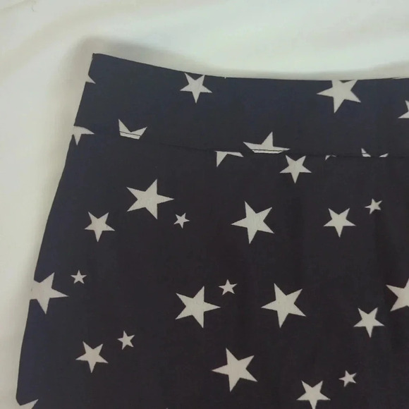 NWT Nasty Gal Star-T As You Mean To Go On Mini Skirt Color Black/White Size 2 - Picture 4 of 15